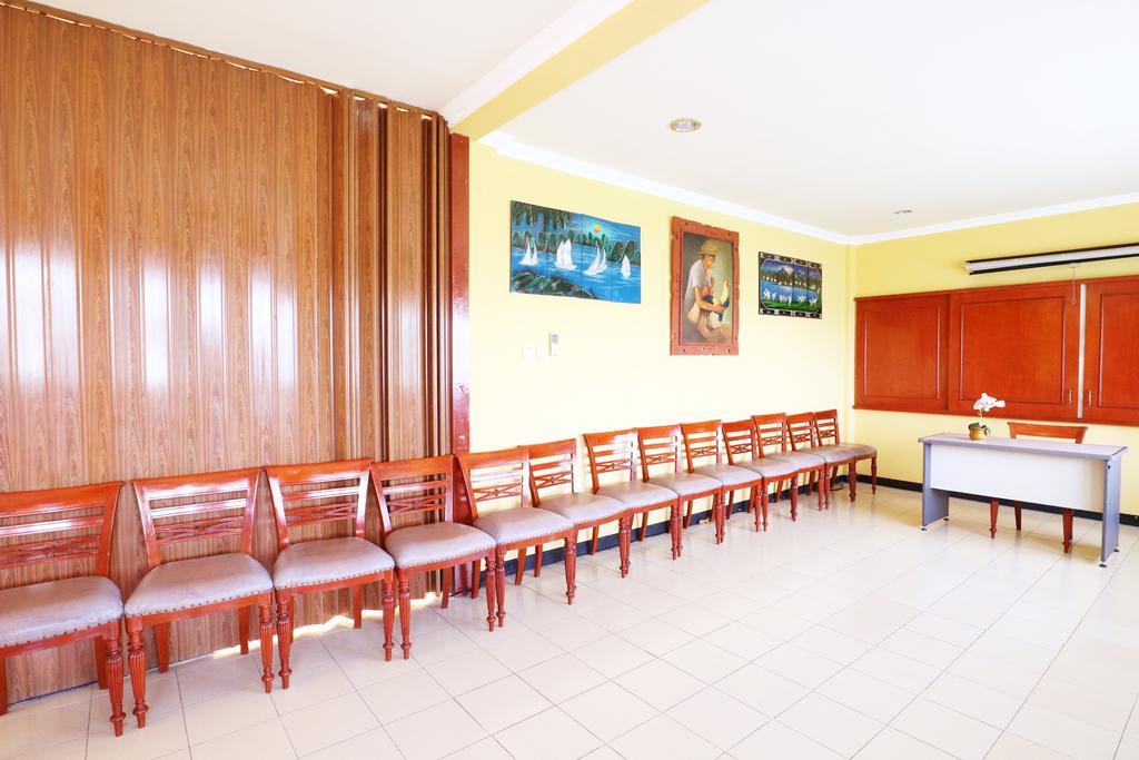 Hotel Pasah Asi Сурабая Экстерьер фото